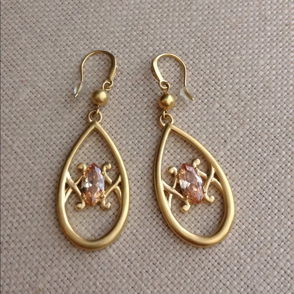 Earrings - Picture 2 of 3